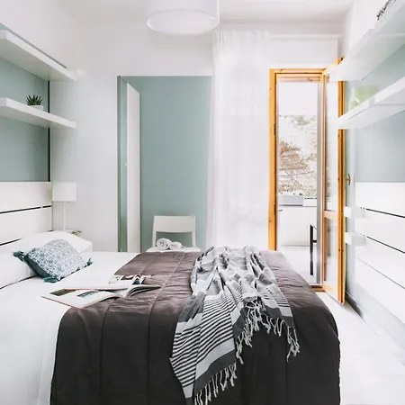 Апартаменты Your In Chiavari- Large Terrace & 2 Bedrooms *